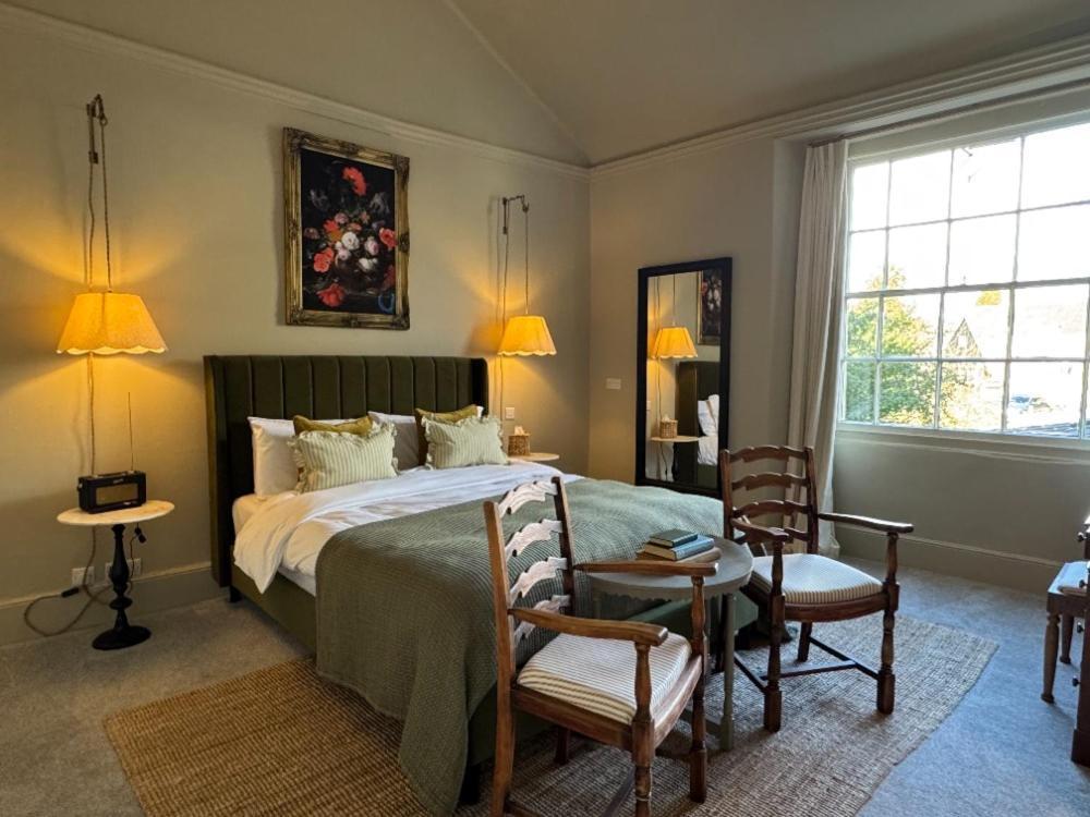 Hotel Neeld Arms Grittleton Exteriér fotografie